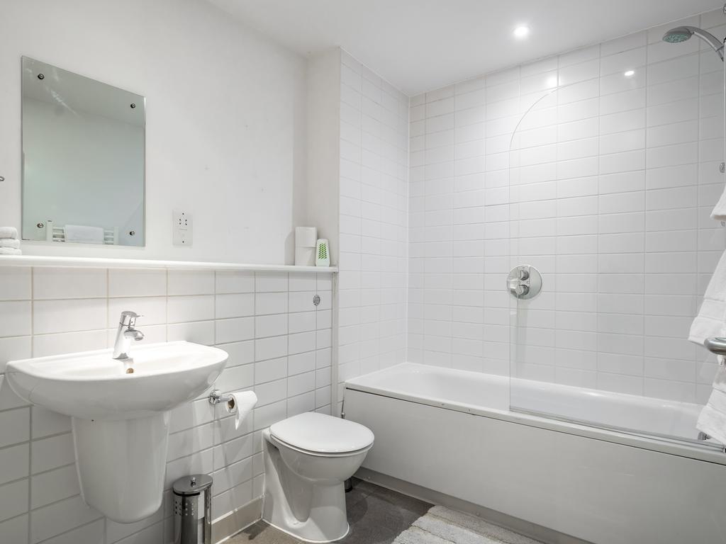 City Center Apartment เบดฟอร์ด ภายนอก รูปภาพ